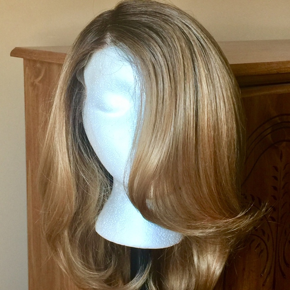 Outre Sabrina Melted Hairline Swiss Lace Front Wig